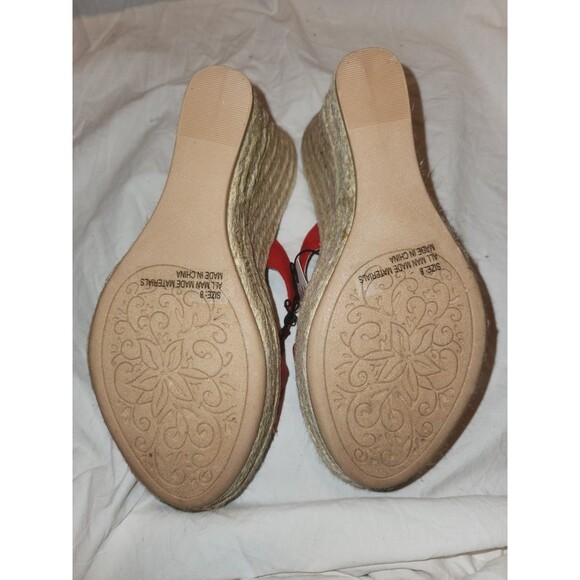 Dot Red Wedge Sandals Heel Womens Size 8 NWT - Picture 7 of 7